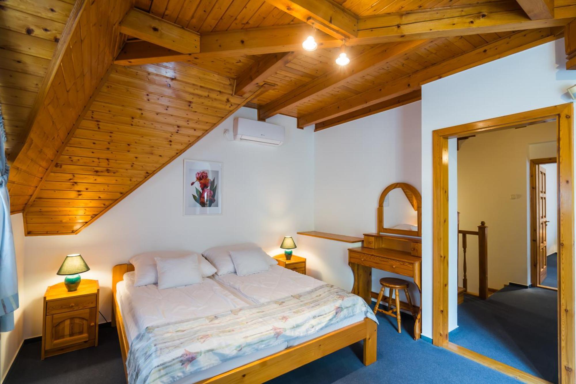 Gyorfi Apartmanhaz